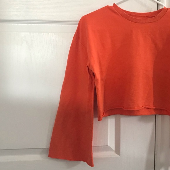 Orange crop top - Picture 2 of 2